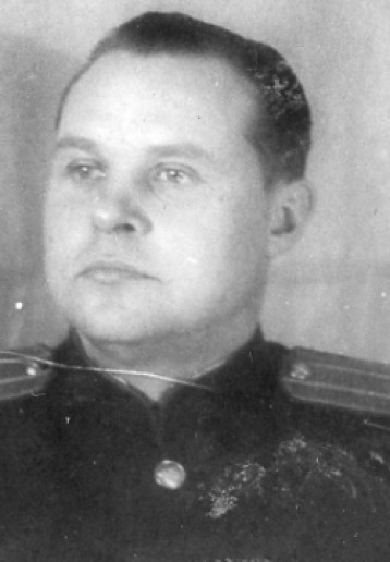 Raslanas Petras, Petro